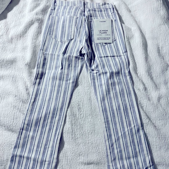 BNWT FRAME Size 25 Le High Flare Stripes Blue Jeans - Picture 4 of 5